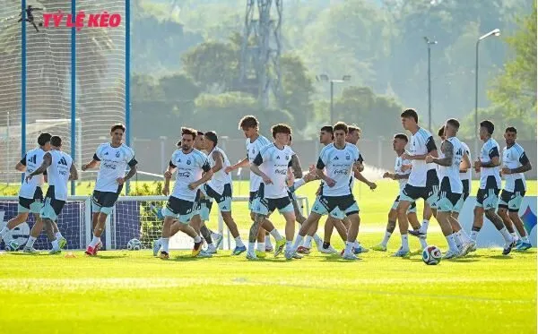 Argentina tập luyện chăm chỉ